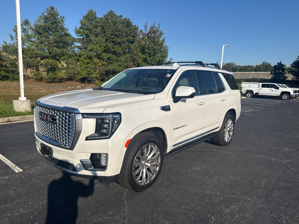 Used 2022 GMC Yukon Denali AWD/4WD image 1