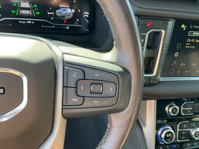Used 2022 GMC Yukon Denali w/ Denali Premium Package AWD/4WD image 13