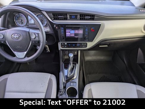 Used 2018 Toyota Corolla LE image 16