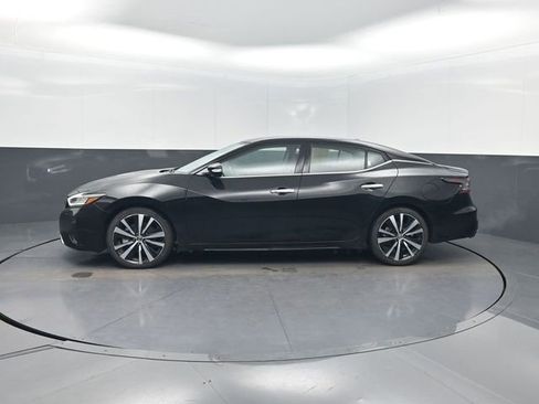Used 2023 Nissan Maxima SV w/ Floor Mat Group image 2