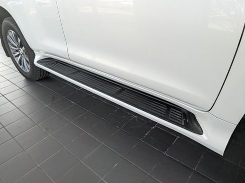 Used 2021 Lexus GX 460 Luxury w/ Accessory Package image 2