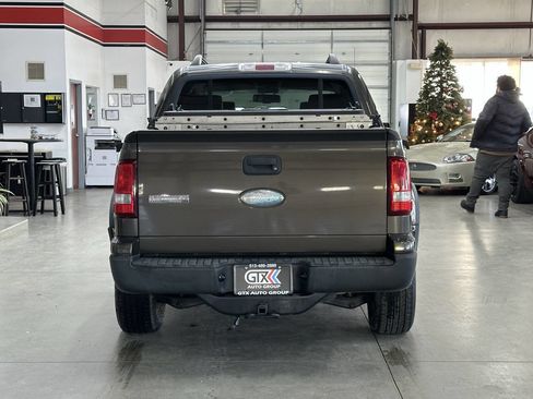 Used 2008 Ford Explorer Sport Trac XLT image 3