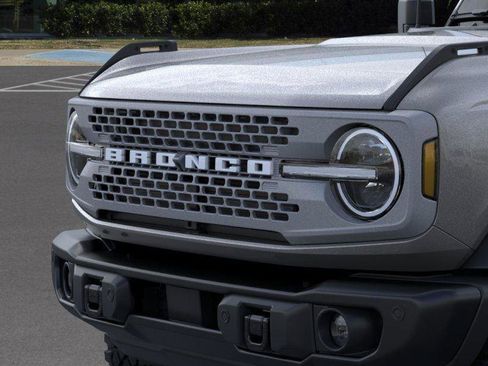 New 2026 Ford Bronco Badlands image 19