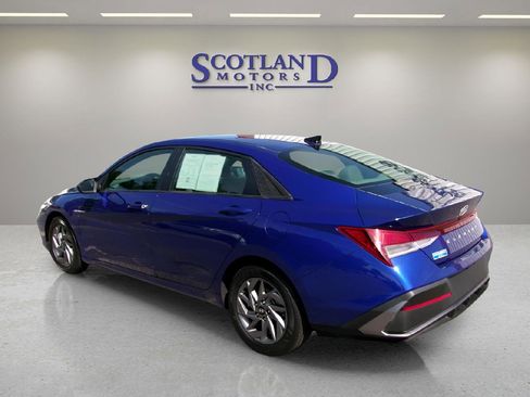 Used 2024 Hyundai Elantra SEL image 8