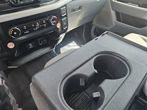Used 2023 Ford F150 XLT image 25