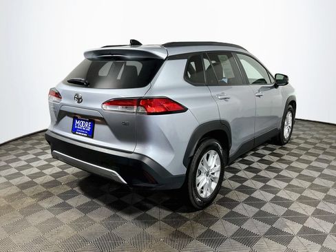 Certified 2025 Toyota Corolla Cross LE FWD image 7