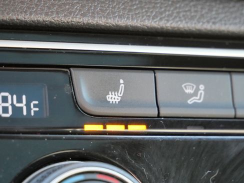 Used 2023 Volkswagen Atlas Cross Sport SEL R-Line image 30