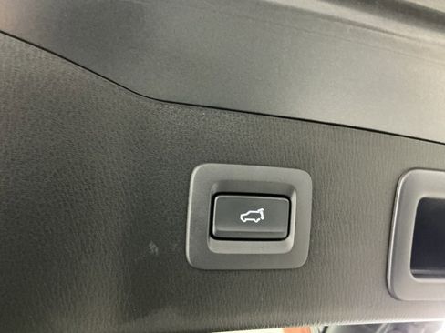 Used 2020 MAZDA CX-5 Touring image 26
