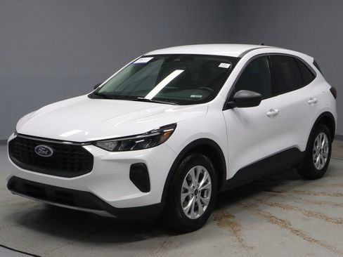 Used 2023 Ford Escape Active FWD image 6