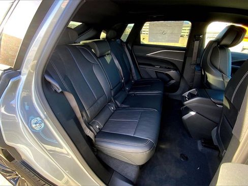 New 2025 Cadillac Lyriq Luxury image 31