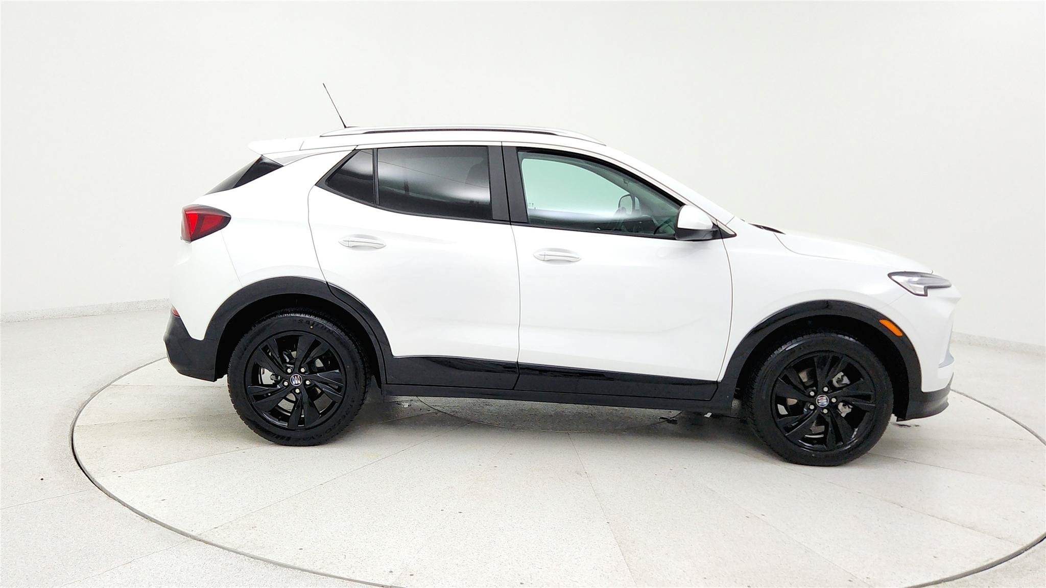 Used 2024 Buick Encore GX Sport Touring AWD/4WD image 6