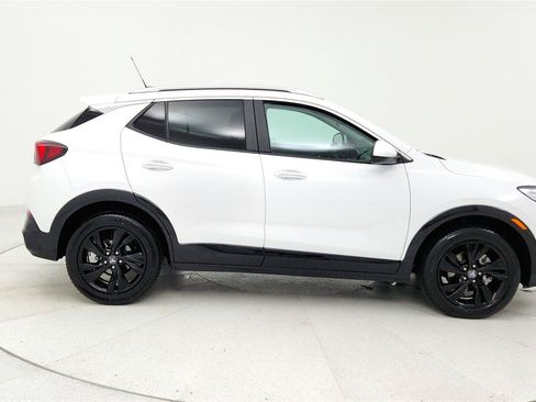 Used 2024 Buick Encore GX Sport Touring AWD/4WD image 6