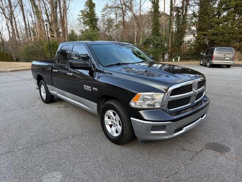 Used 2016 RAM 1500 Classic SLT image 7