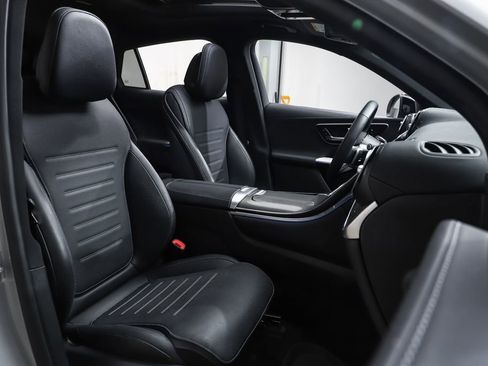 Certified 2025 Mercedes-Benz GLC 300 4MATIC image 10