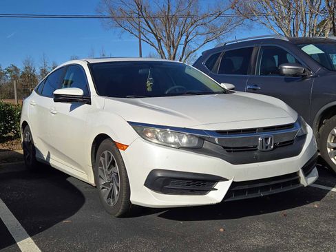 Used 2018 Honda Civic EX image 1
