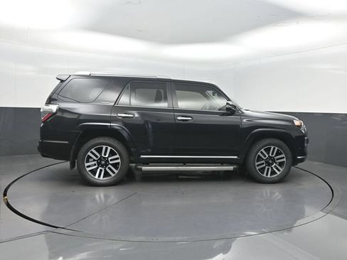 Used 2020 Toyota 4Runner Limited AWD/4WD image 35