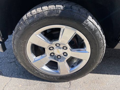 Used 2017 Chevrolet Silverado 1500 LT w/ LT Convenience Package AWD/4WD image 36