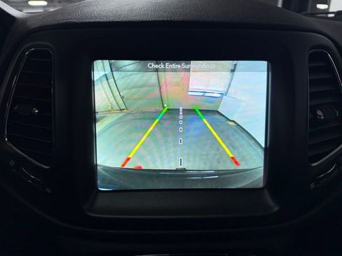 Used 2018 Jeep Compass Trailhawk w/ Leather Interior Group image 12