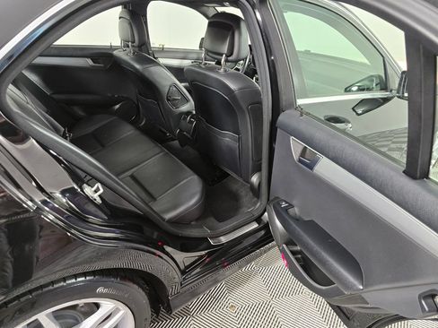 Used 2013 Mercedes-Benz C 250 Sedan image 13