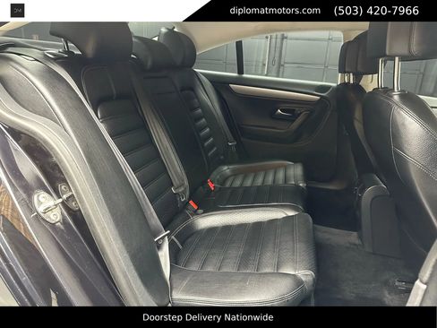 Used 2013 Volkswagen CC Sport image 22