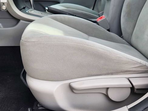 Used 2010 Toyota Corolla LE image 24