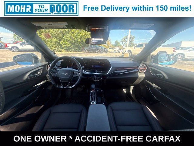 Used 2025 Chevrolet Trax RS w/ Driver Confidence Package FWD image 32