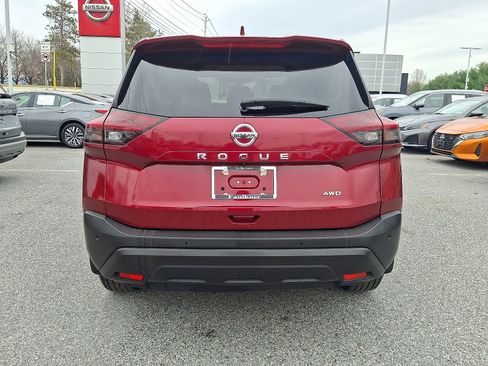 Certified 2021 Nissan Rogue S image 6