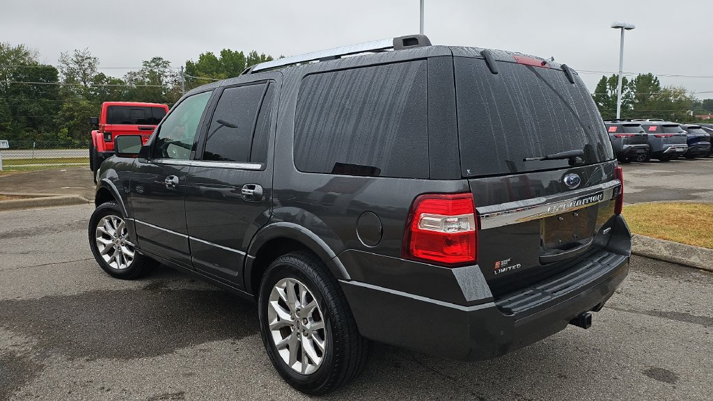 Used 2017 Ford Expedition Limited w/ Equipment Group 301A AWD/4WD image 19