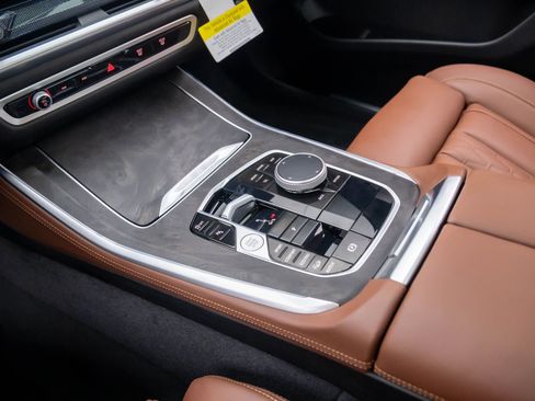 Certified 2026 BMW X5 xDrive40i image 12