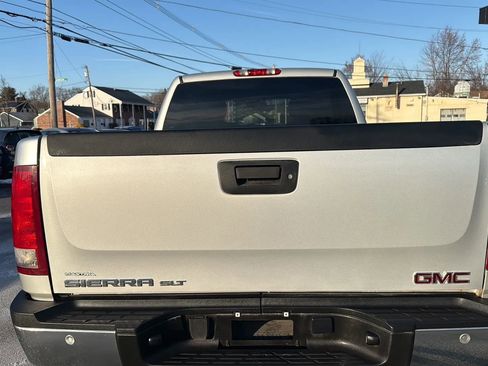 Used 2010 GMC Sierra 2500 SLT w/ SLT Convenience Package image 6