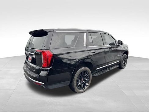 Used 2023 GMC Yukon SLT w/ SLT Luxury Package image 4