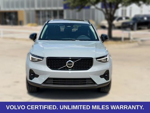 Certified 2026 Volvo XC40 B5 Plus AWD/4WD image 4