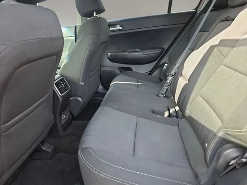 Used 2020 Kia Sportage LX AWD/4WD image 10