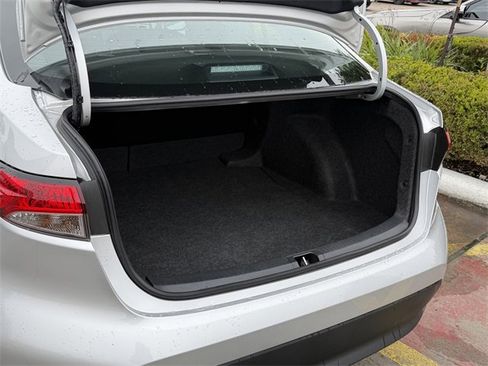 Used 2025 Toyota Corolla LE image 21