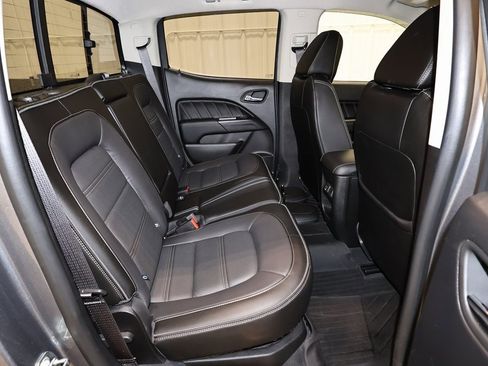 Used 2021 GMC Canyon Denali image 18