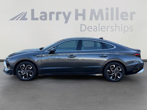 Used 2024 Hyundai Sonata SEL FWD image 2
