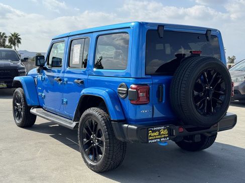 Used 2022 Jeep Wrangler Unlimited Sahara w/ Cold Weather Group image 4