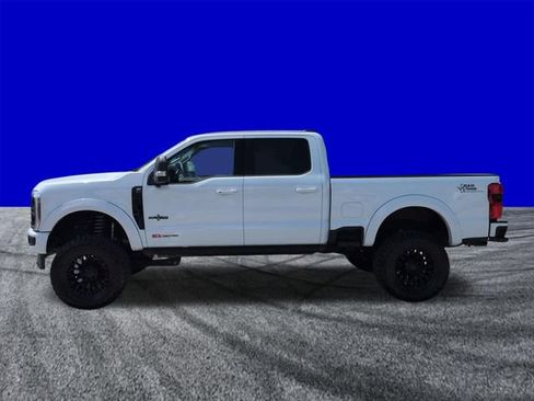 Certified 2025 Ford F250 XLT w/ Black Appearance Package AWD/4WD image 7