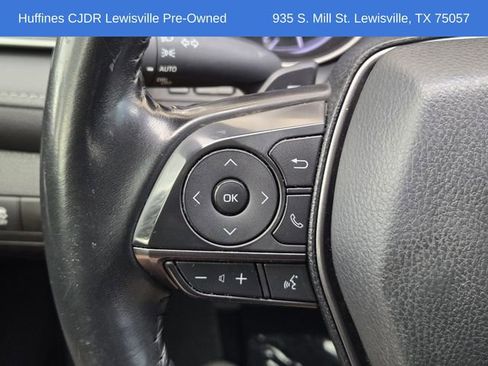 Used 2021 Toyota Camry SE image 28