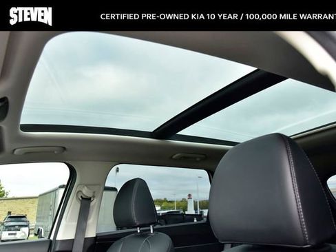 Certified 2025 Kia Sorento EX w/ EX Panoramic Sunroof Package image 11