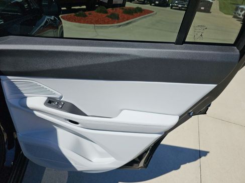New 2026 Jeep Cherokee Limited AWD/4WD image 16