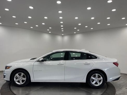 Used 2022 Chevrolet Malibu LT image 4