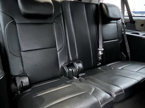 Used 2015 GMC Yukon XL SLT w/ Open Road Package image 30