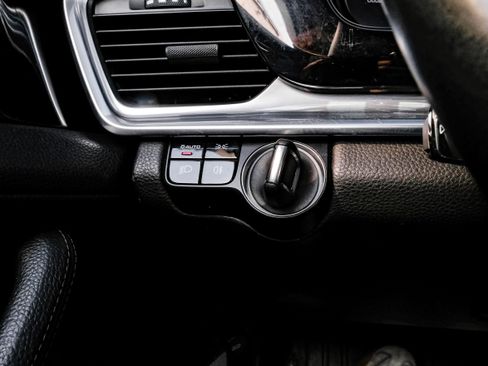 Used 2019 Porsche Panamera image 26