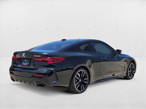 New 2026 BMW M440i Coupe image 2