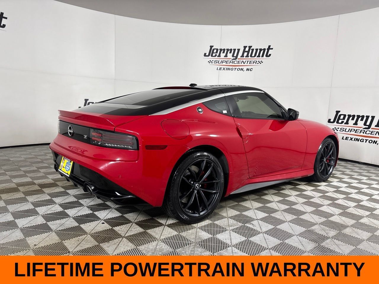 Used 2025 Nissan Z Performance w/ Floor Mat Package RWD image 6