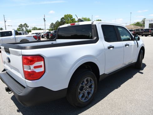 New 2026 Ford Maverick XLT FWD image 5