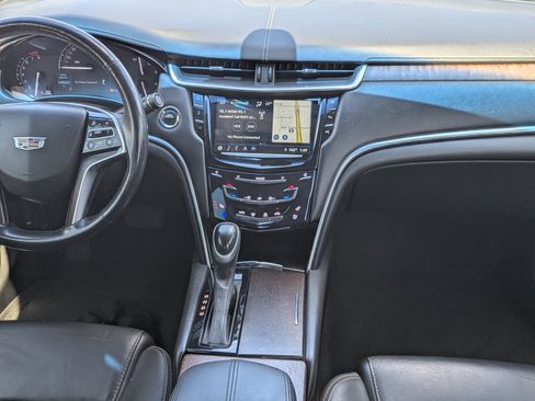 Used 2019 Cadillac XTS Luxury FWD image 16