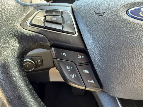 Used 2021 Ford EcoSport Titanium image 12