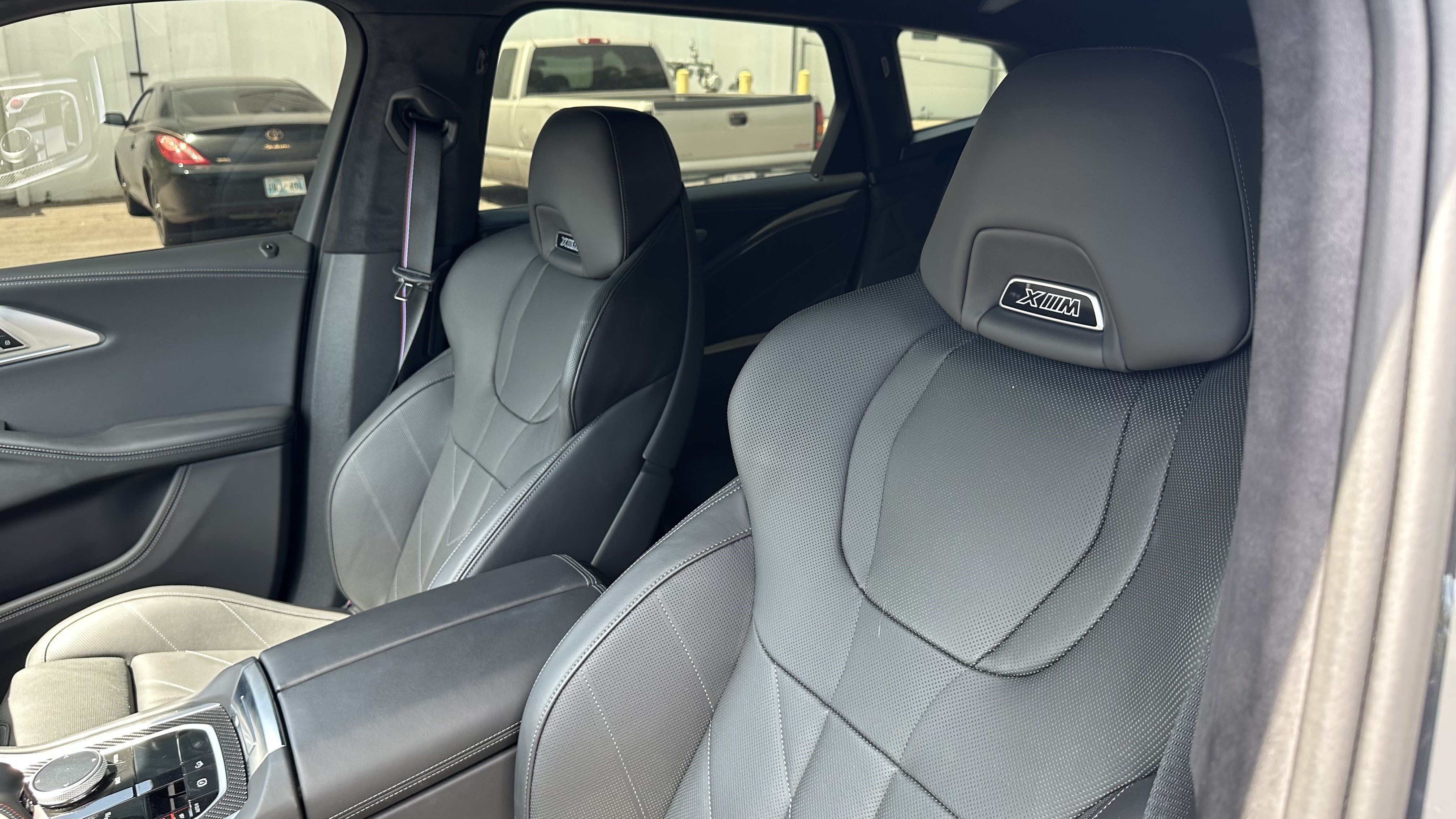 Certified 2025 BMW XM AWD/4WD image 18